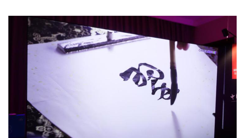 能用激光电视的抗光幕吗？当然是可以的【南京人生就是博音响】